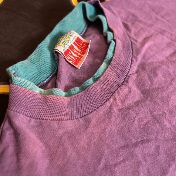 Vintage Retro 1991 Looney Tunes Six Flags Tasmanian Devil T-Shirt - Picture 7 of 8